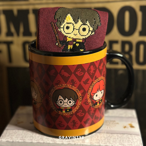 HARRY SET MUG /STICKER / SOCKS