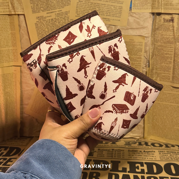 COFFEE CUP COVER BACK TO HOGWARTS BROWN